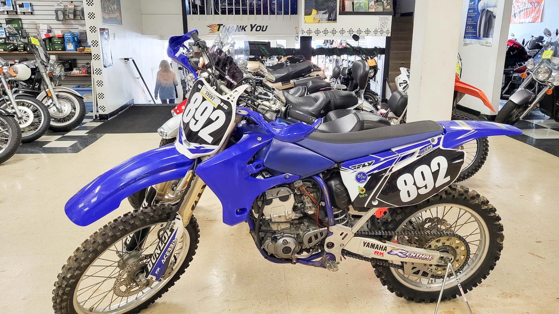  2005 Yamaha YZ250F Dirt Bike